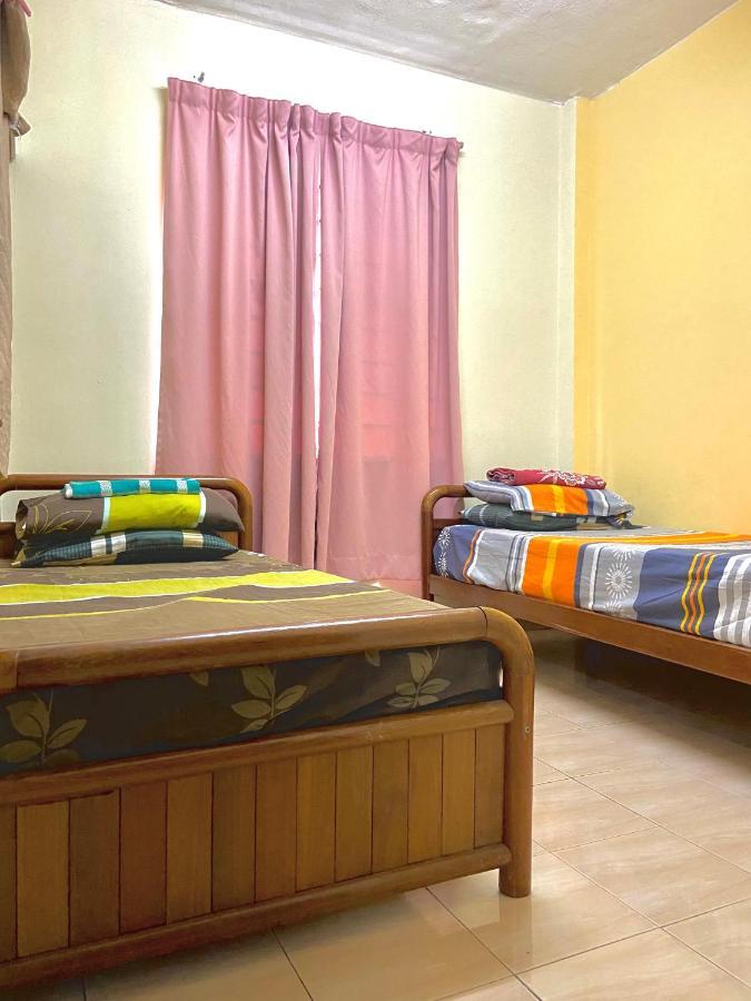 Smilez Homestay H102 & A306 At Pd Perdana Kondo Resort Port Dickson Exterior photo