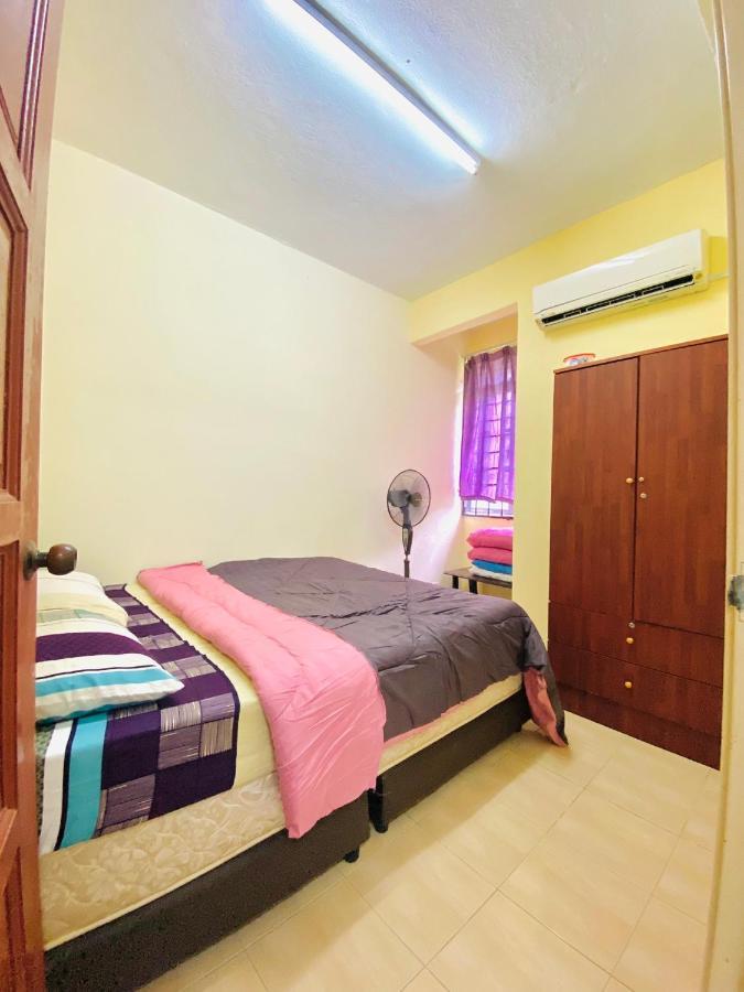Smilez Homestay H102 & A306 At Pd Perdana Kondo Resort Port Dickson Exterior photo