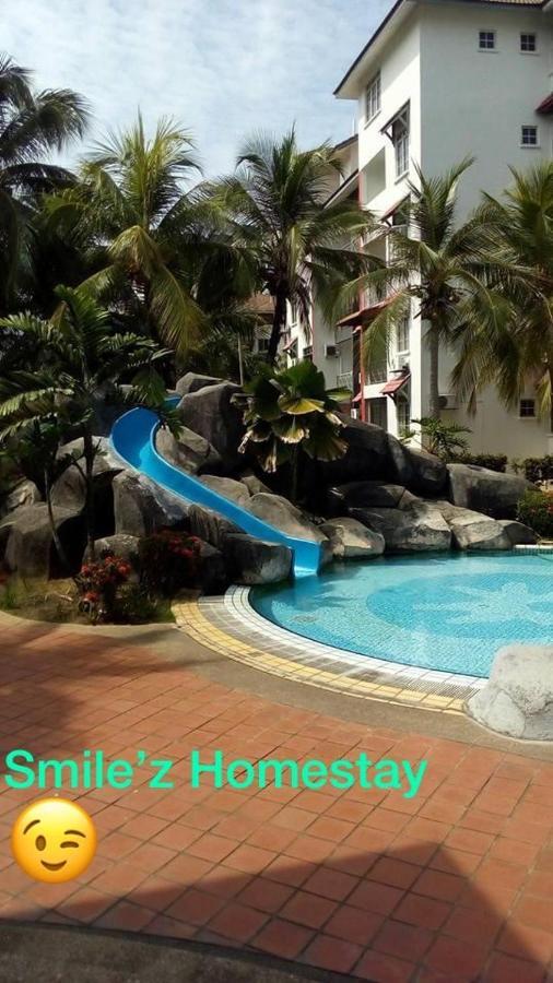 Smilez Homestay H102 & A306 At Pd Perdana Kondo Resort Port Dickson Exterior photo