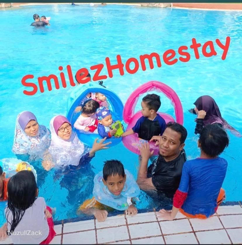 Smilez Homestay H102 & A306 At Pd Perdana Kondo Resort Port Dickson Exterior photo
